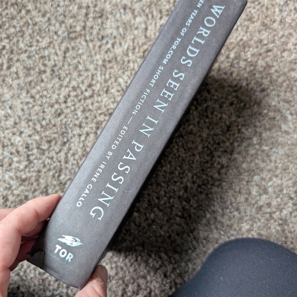 2/$10 Worlds Seen In Passing: 10 Years Of Tor.Com Short Fiction Book - Picture 2 of 3